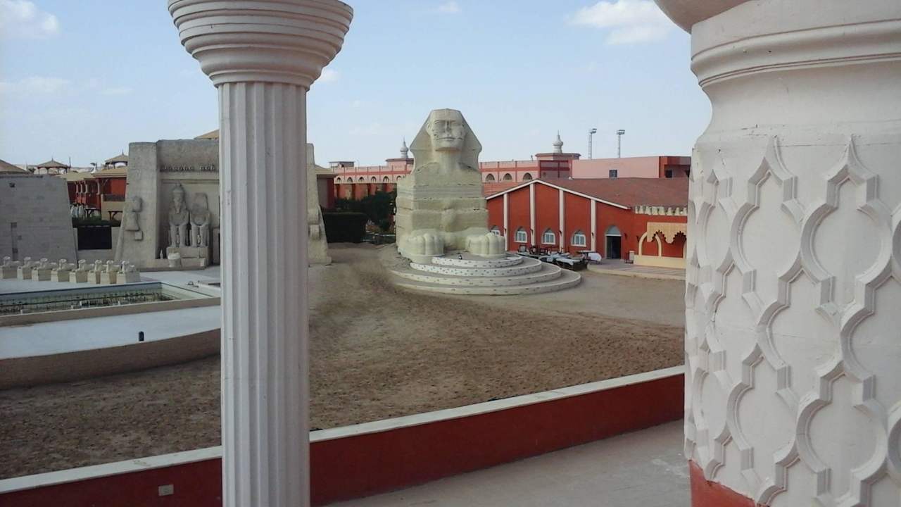 Show Arena Pickalbatros Alf Leila Wa Leila Resort - Neverland Hurghada