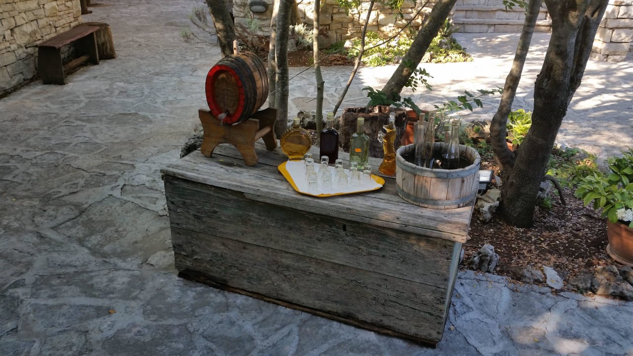 Aperetive  Guesthouse Nono Ban