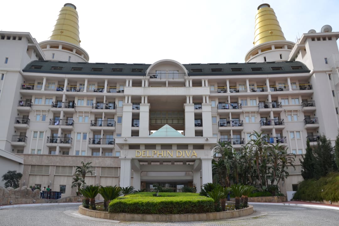 Eingang Hotel Delphin Diva