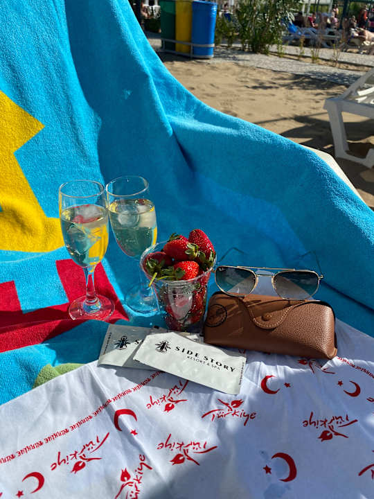 Strand Side Story Resort & Spa