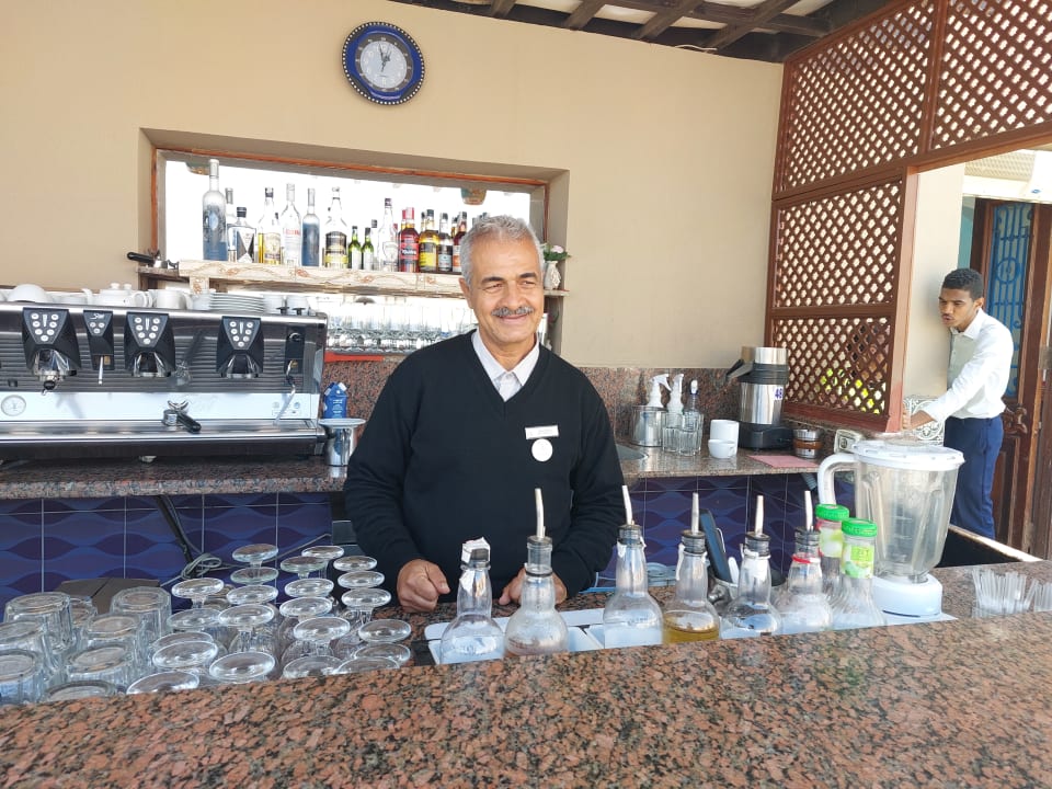 Gastro Rohanou Beach Resort