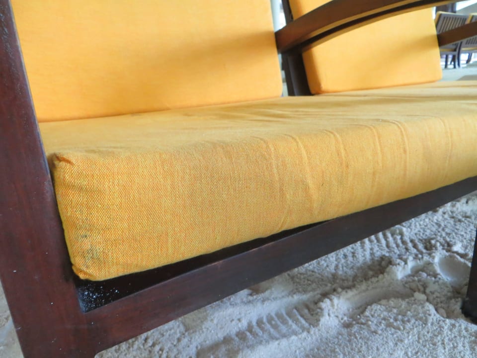 Absolut verdreckte und klebrige Sitze Adaaran Select Hudhuran Fushi - Premium All Inclusive