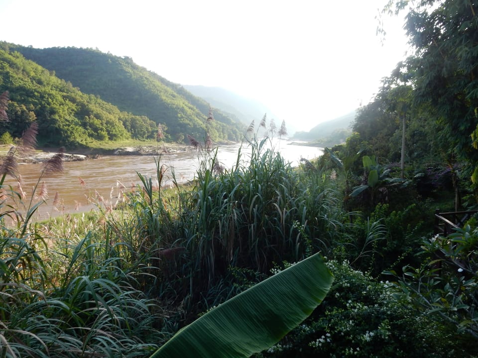 Blick flussaufwärts Hotel Luang Say Lodge