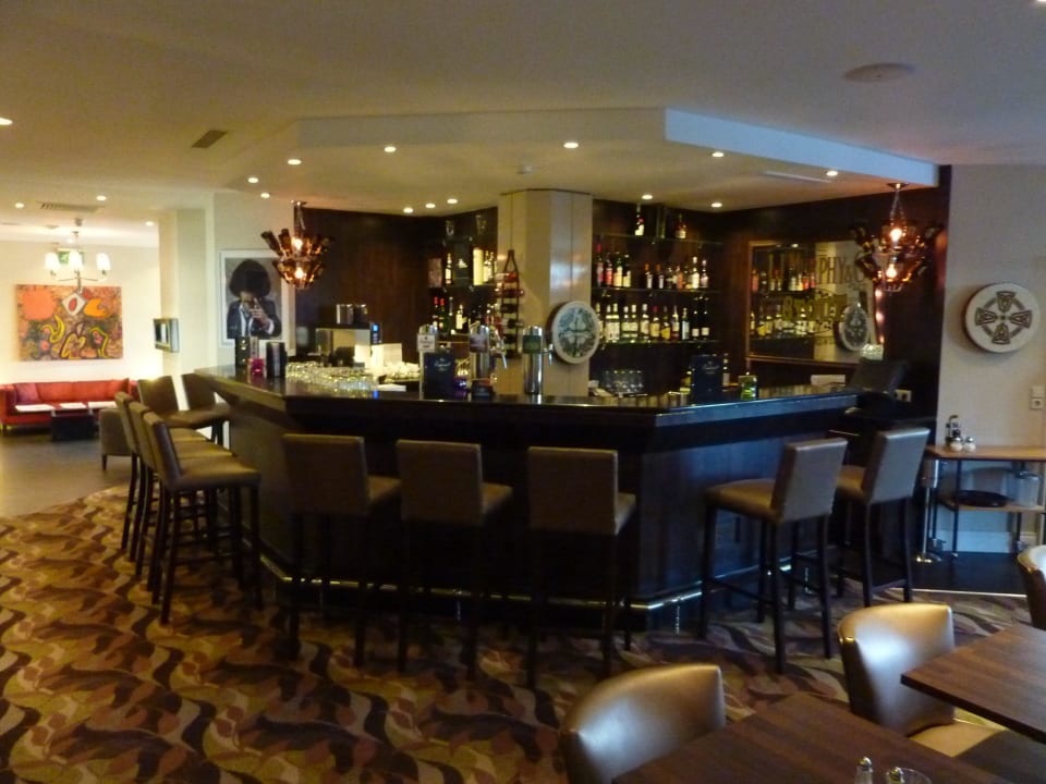 Hotelbar Leonardo Hotel Hamburg Elbbrücken