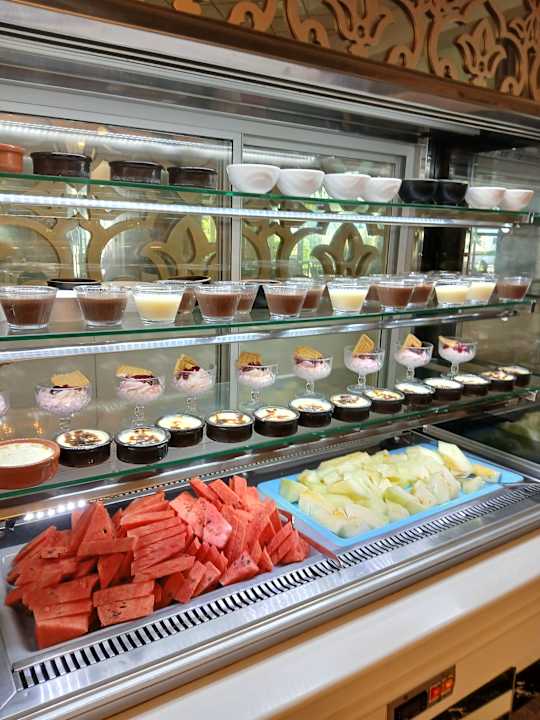 Gastro Side Royal Palace Hotel & Spa