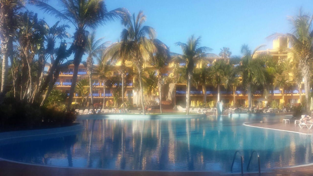 Blick von der Poolbar Club Hotel Drago Park