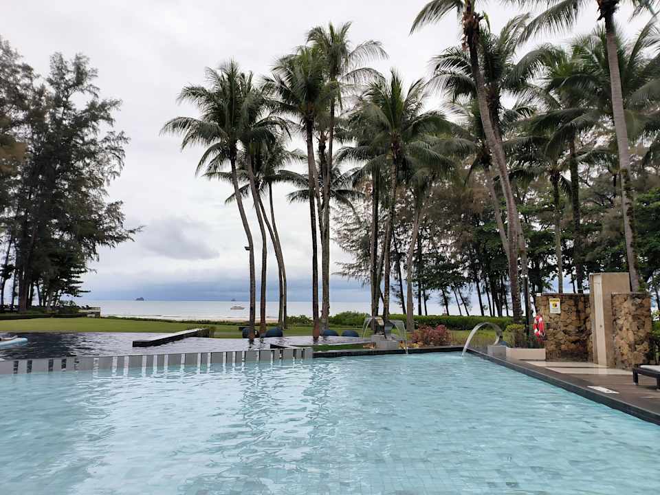 Pool Dusit Thani Krabi Beach Resort