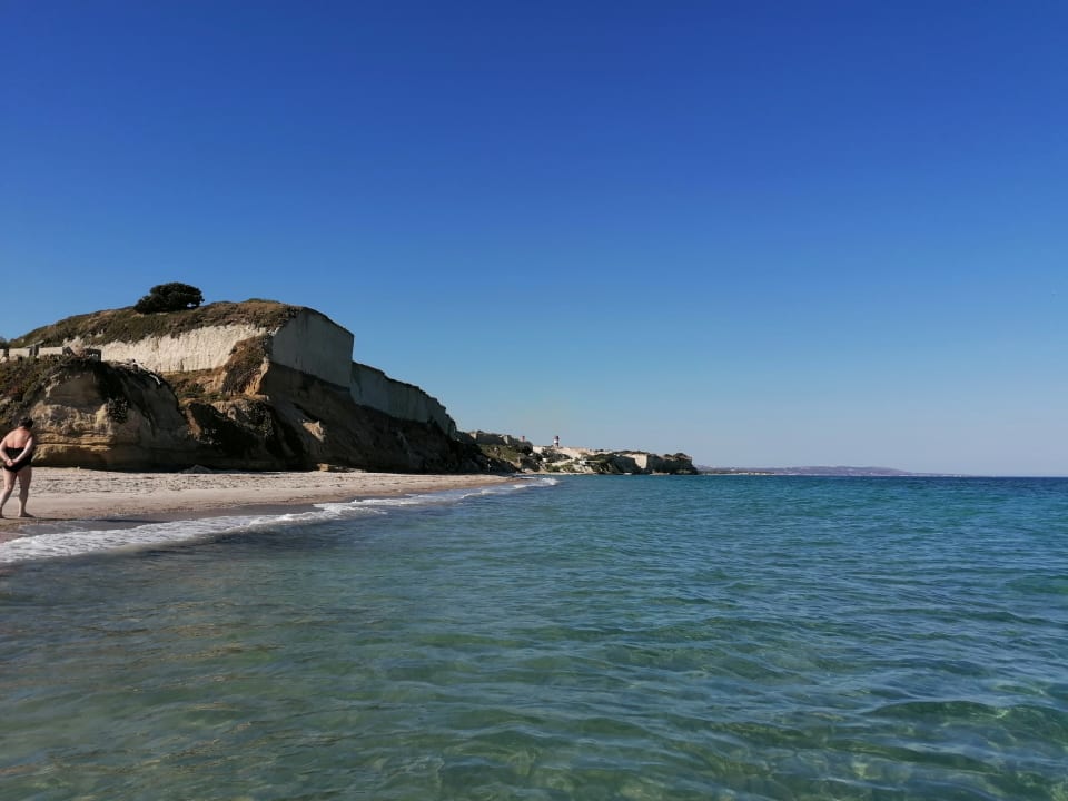 Strand Hotel Kouros Palace