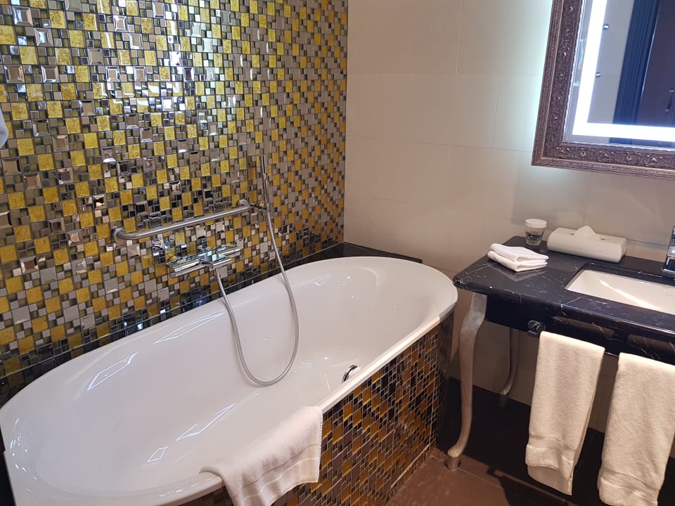 Zimmer Hilton Podgorica Crna Gora