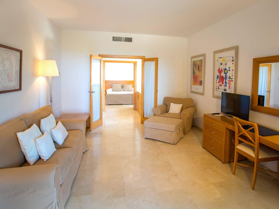 Suite im moderneren Stil Hotel Bendinat