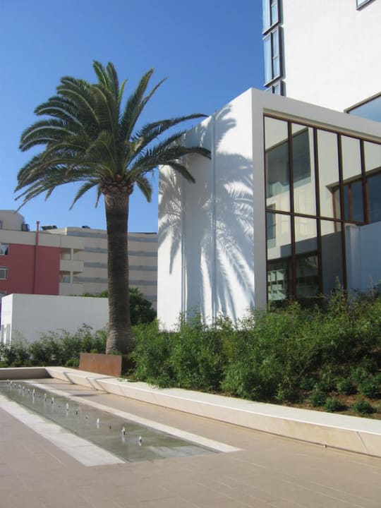 Haupteingang Iberostar Waves Bahia de Palma