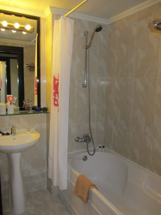 Bad Hotel Dom Pedro Madeira