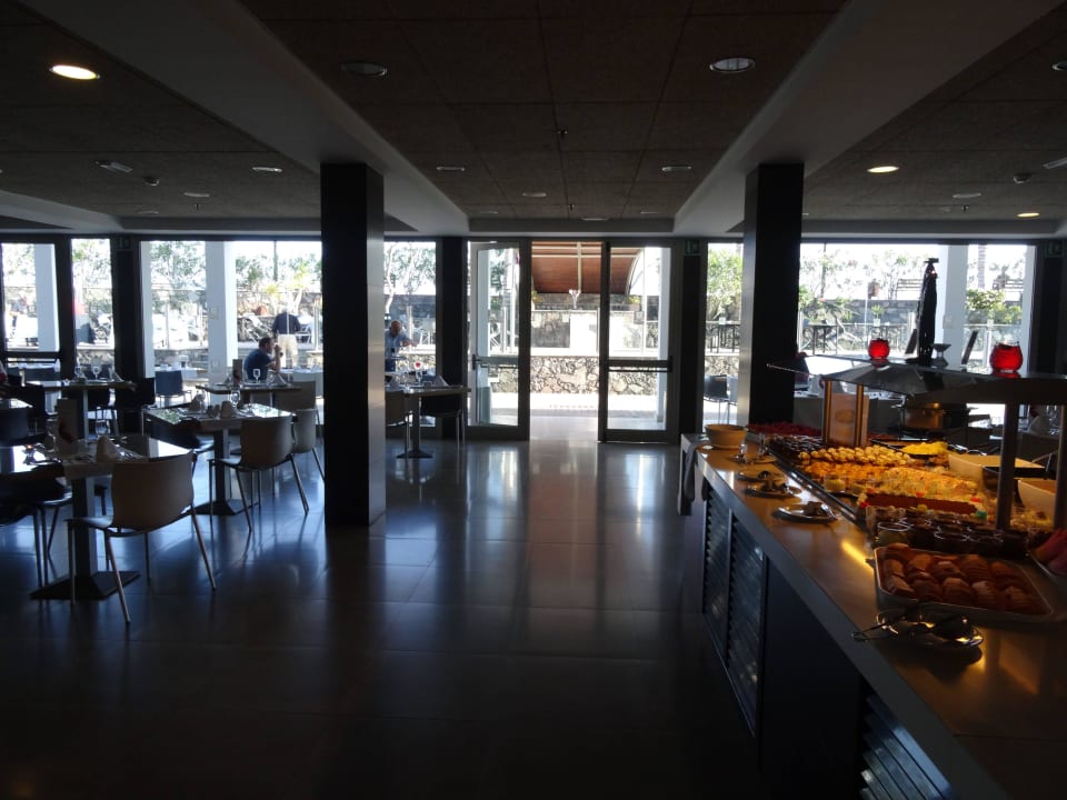 Ausgang zum Außensitzbereich R2 Bahía Playa Design Hotel & Spa - Adults Only