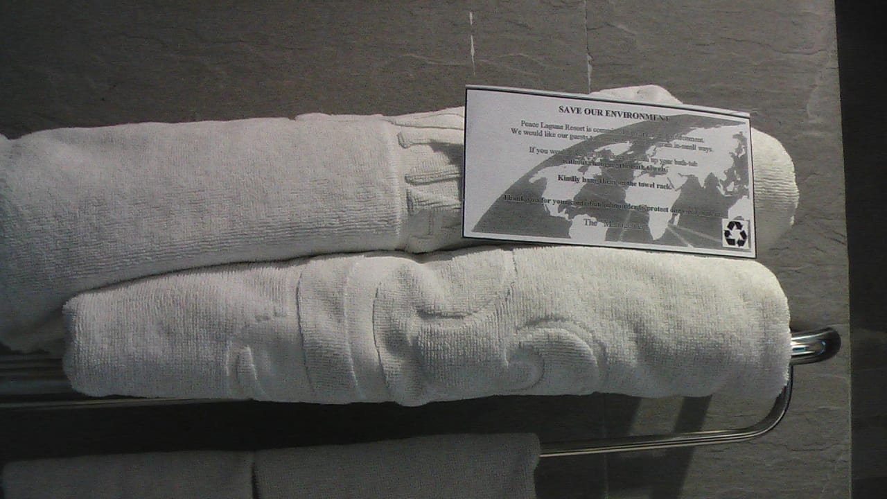 Hinweis auf Wechsel der Handtücher Peace Laguna Resort and Spa