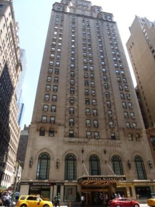 Affinia Manhatten Stewart Hotel