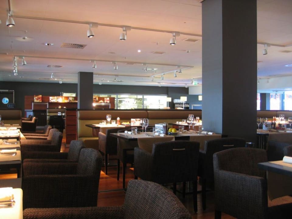 Frühstücksraum Golden Tulip Düsseldorf  Hotel Tulip Inn Düsseldorf Arena