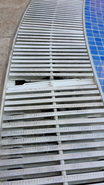 Schmimmel und kaputt Hotel Darius