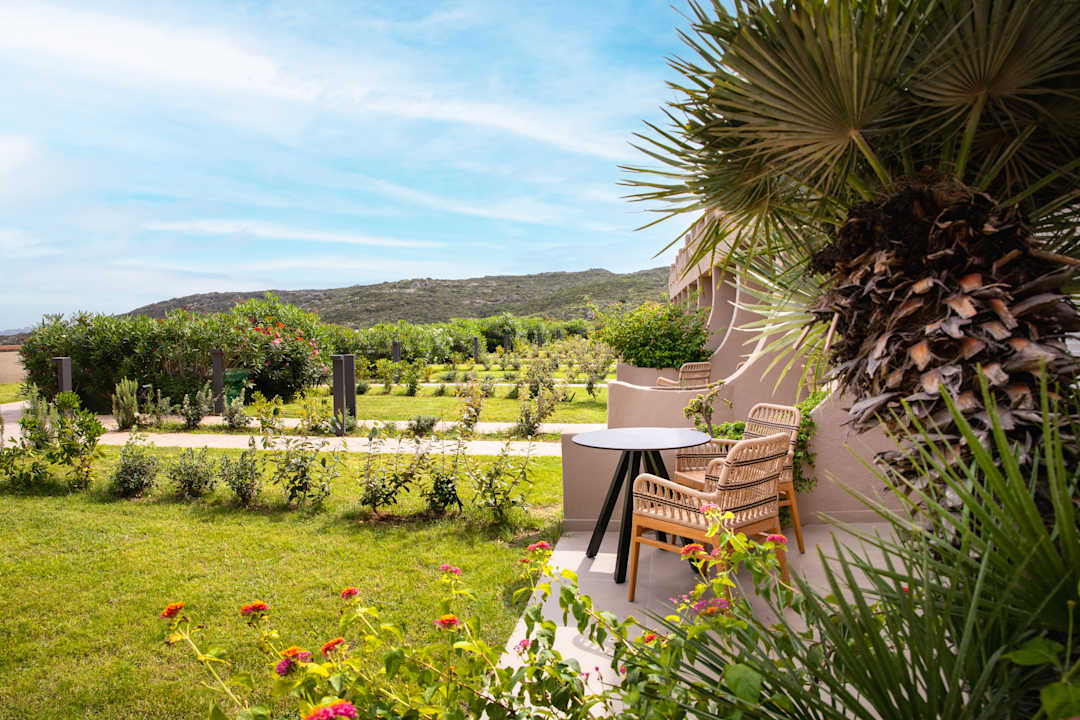 Außenansicht Mangia's Sardinia Resort