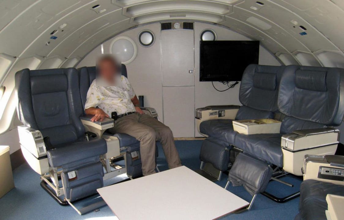 Cockpit suite Hostel Jumbo Stay