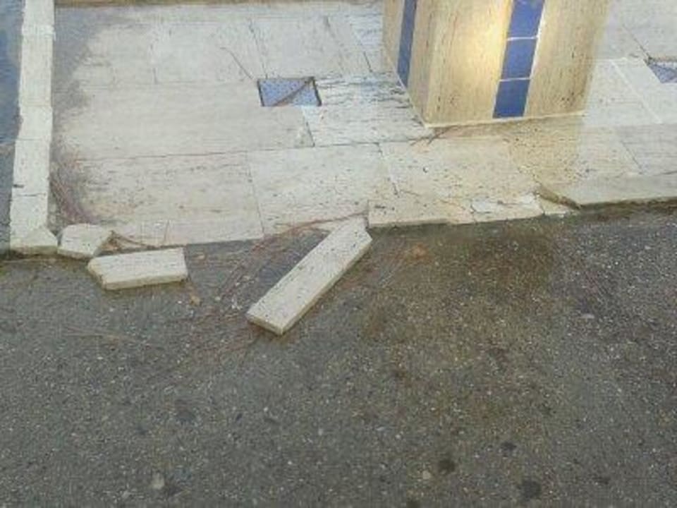 Kaputte Kacheln Stranddusche Bodrum Park Resort