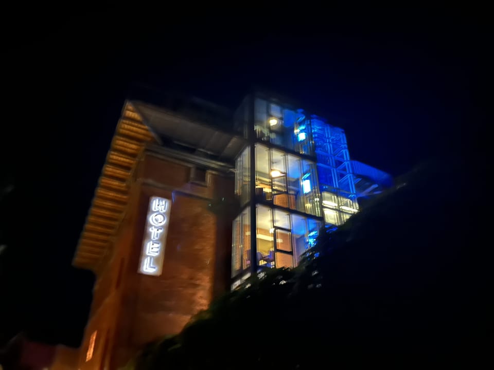 Außenansicht Stadt-gut-Hotel Fronveste - Das Alte Knasthaus