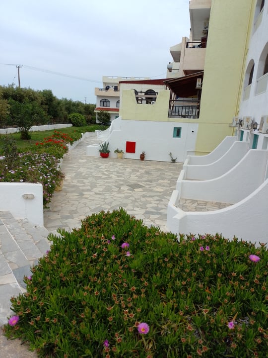 Gartenanlage Hotel Galini