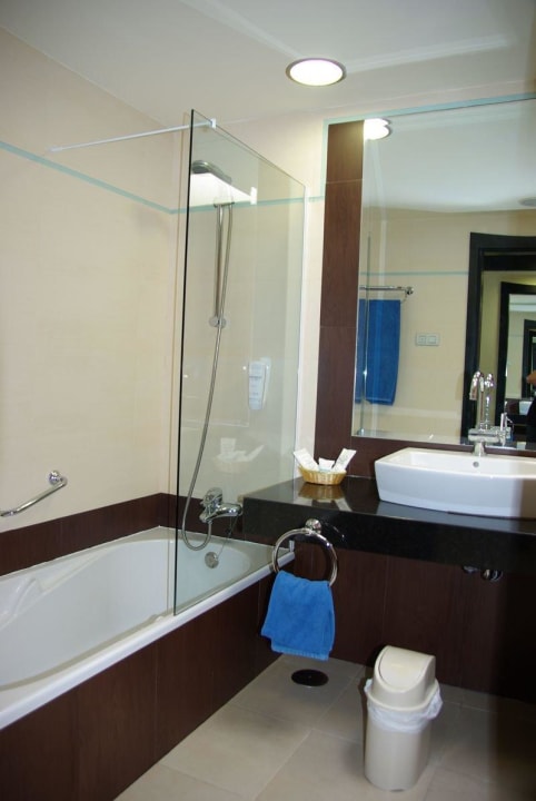 Bad groß und sauber -WC abgetrennt Hotel Las Costas