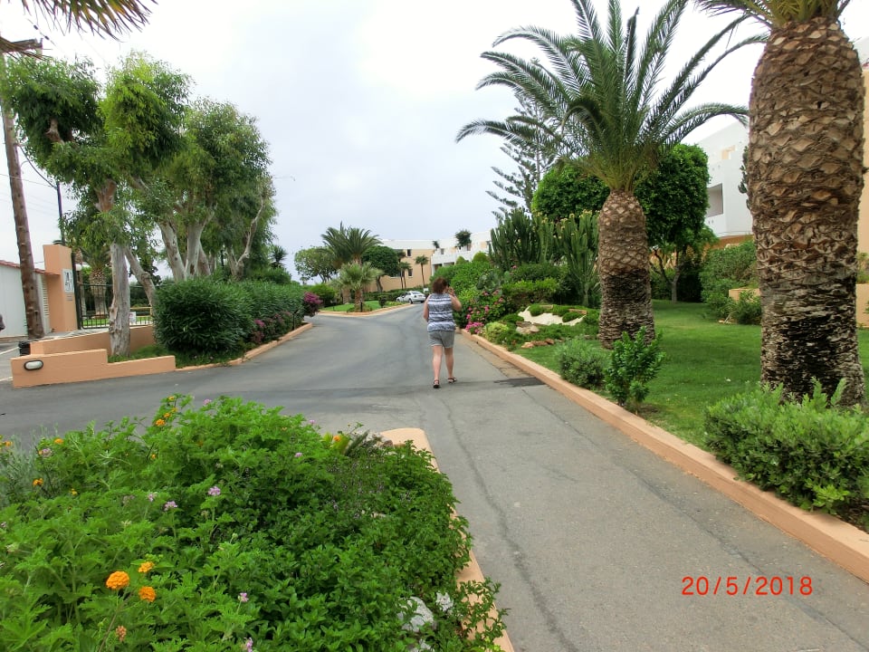 Garten Anissa Beach & Village