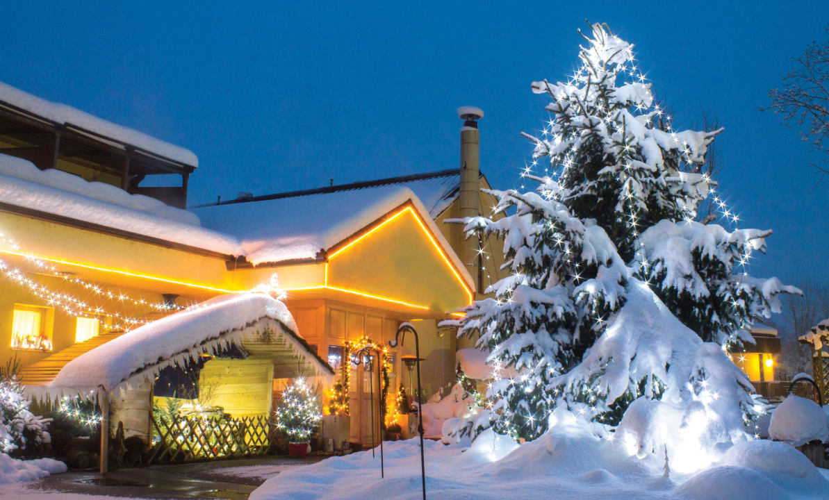 Außenansicht Terme Banovci - Hotel Zeleni Gaj
