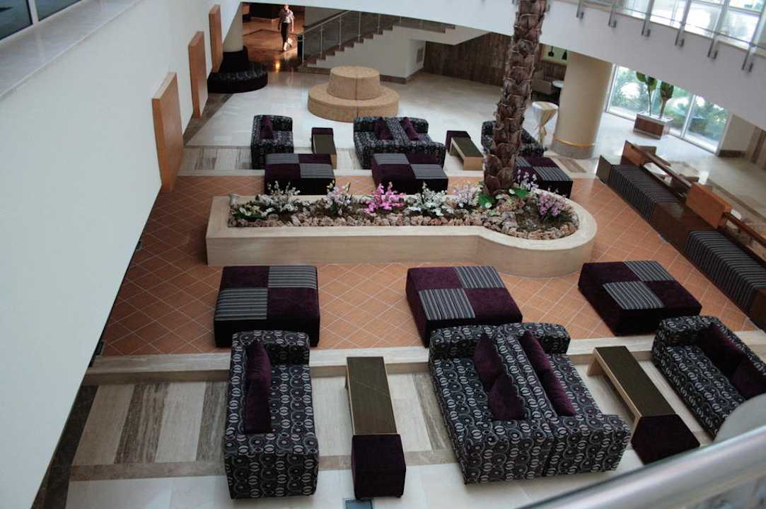 Wewnątrz hotelu Crystal Admiral