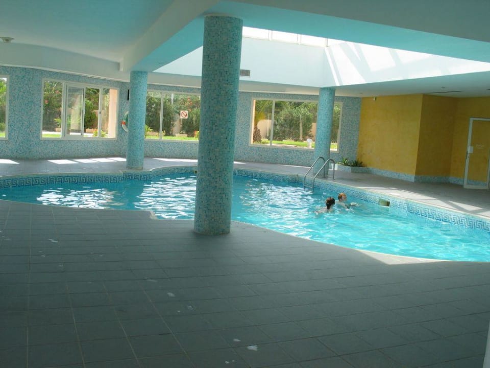 piscine intérieure Sentido Bellevue Park