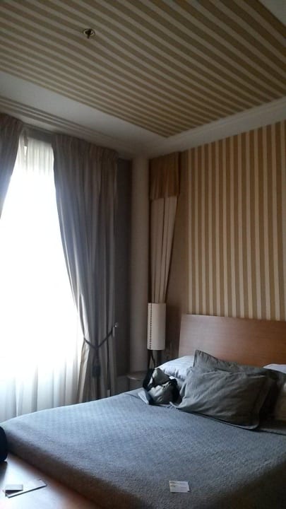 Fenster mit Blick auf die Moldau Mamaison Hotel Riverside Prague