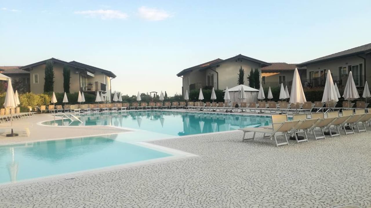 Pool Lake Garda Resort
