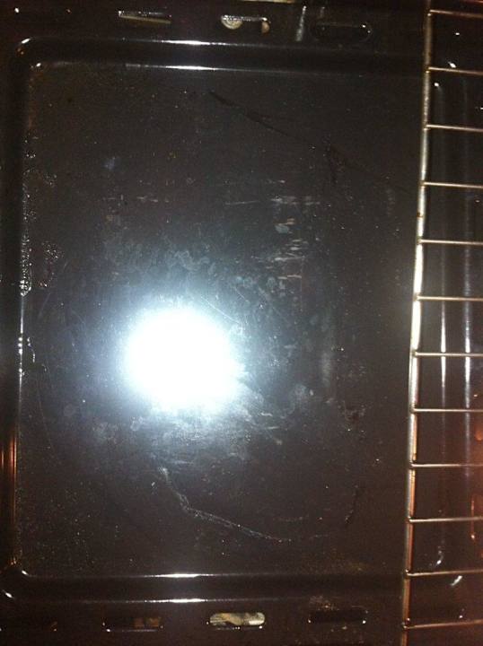 Backblech, leider der Schmutz schlecht zu erkennen Country House Bosco Lazzeroni