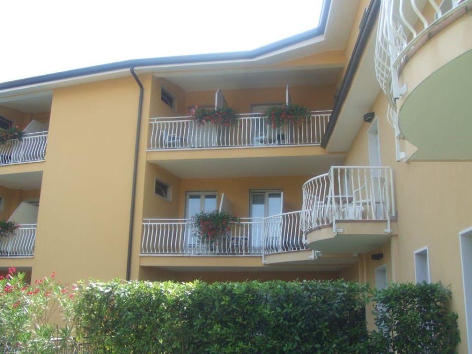 Aussenansicht Hotel Bisesti
