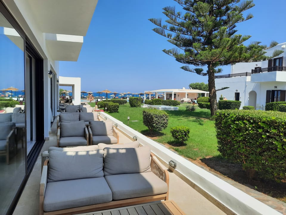 Lobby Hotel Geraniotis Beach