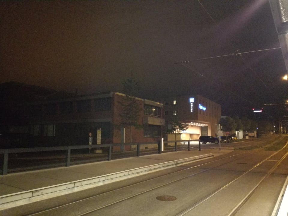 Außenansicht ibis budget Zürich Airport