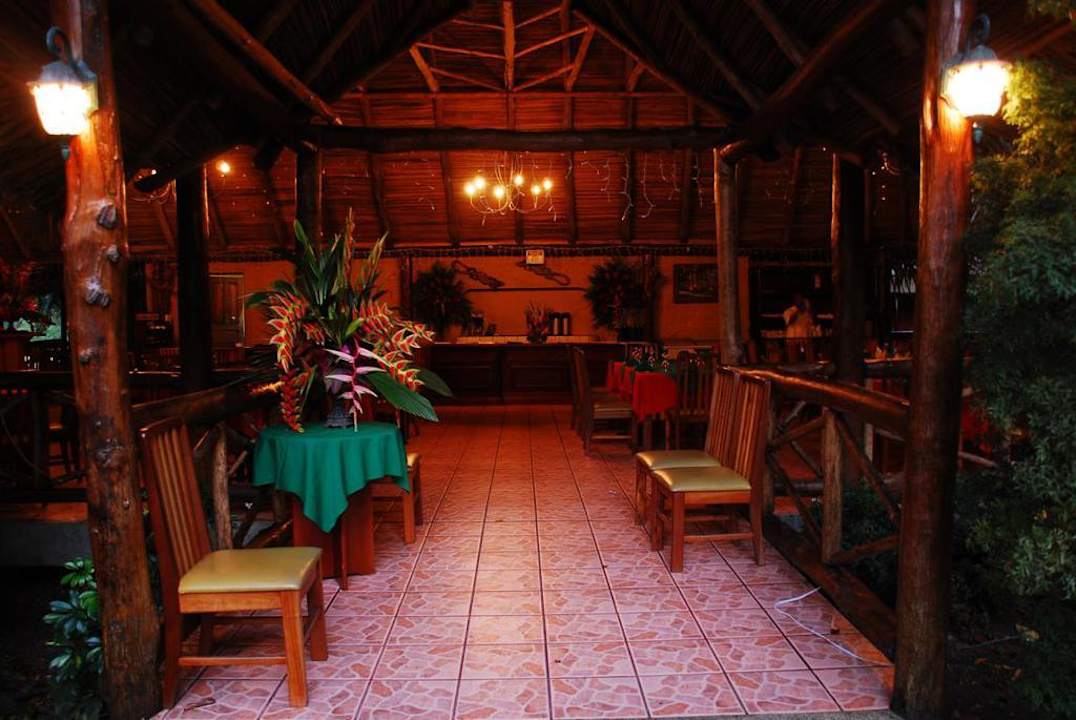 Eingang zum Restaurant Hotel Suerre Caribbean Beach