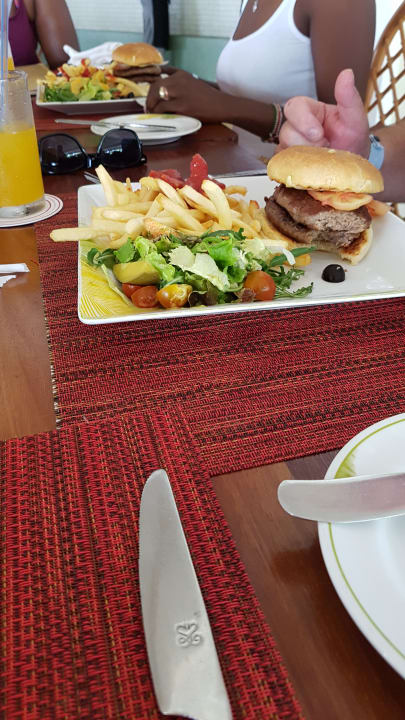Restaurant Sarova Whitesands Beach Resort & Spa