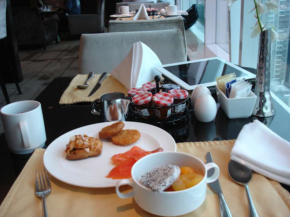 Lounge  21st floor DoubleTree Hotel by Hilton Beijing