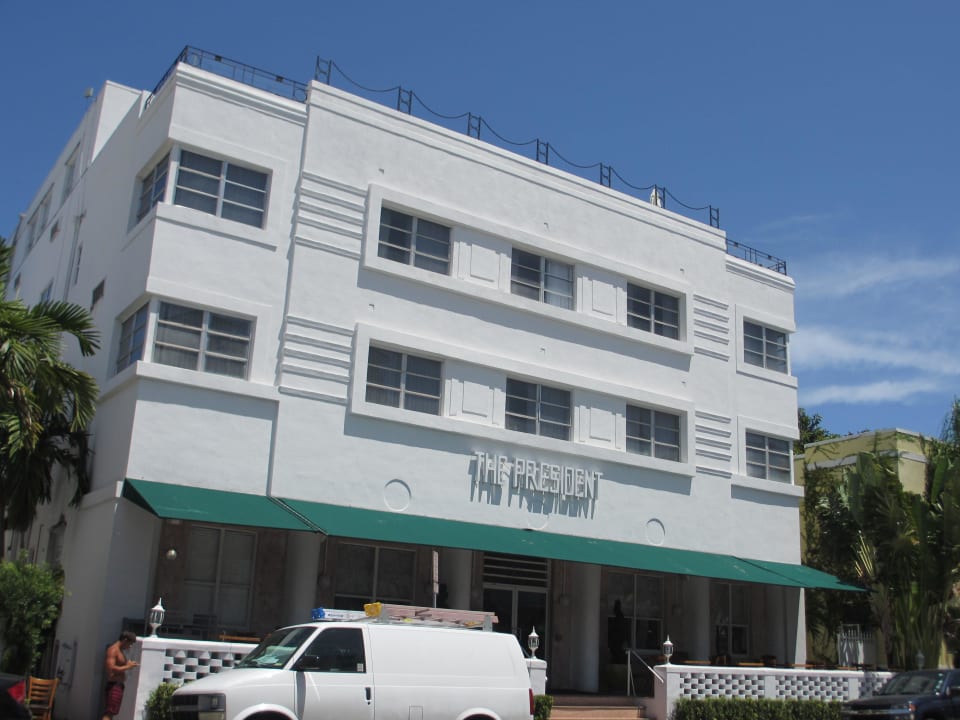 Hoel von außen The President Hotel