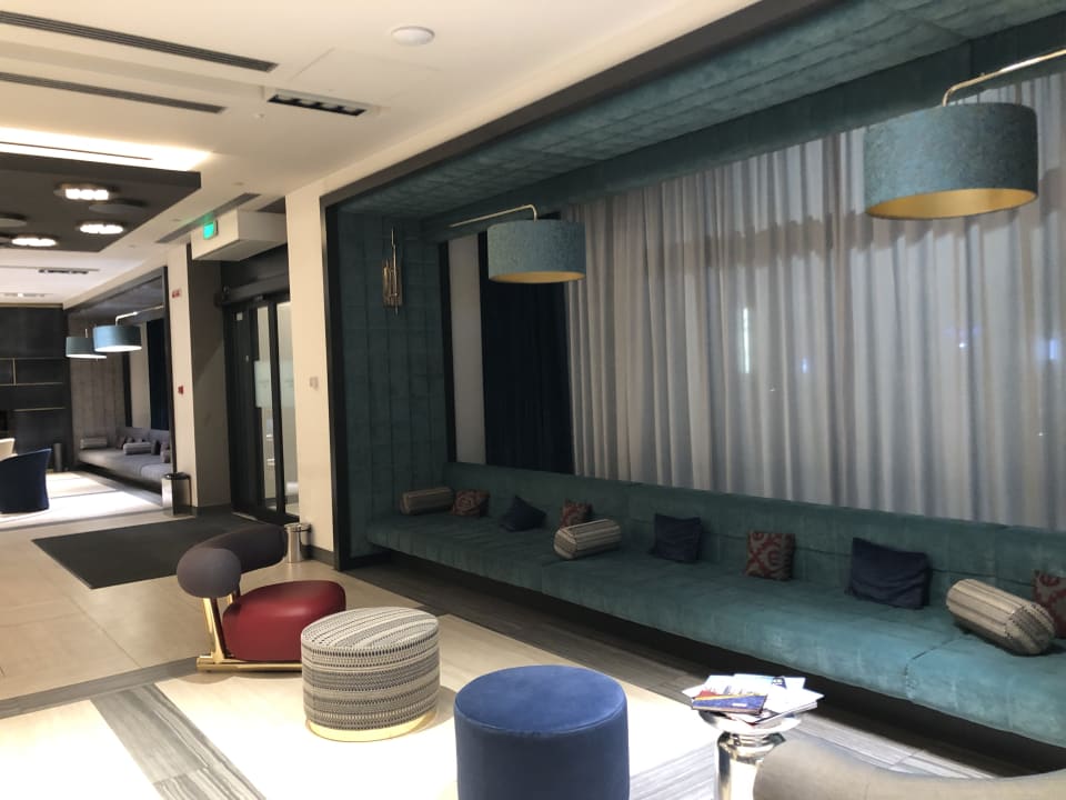 Lobby Mercure Almaty City Center