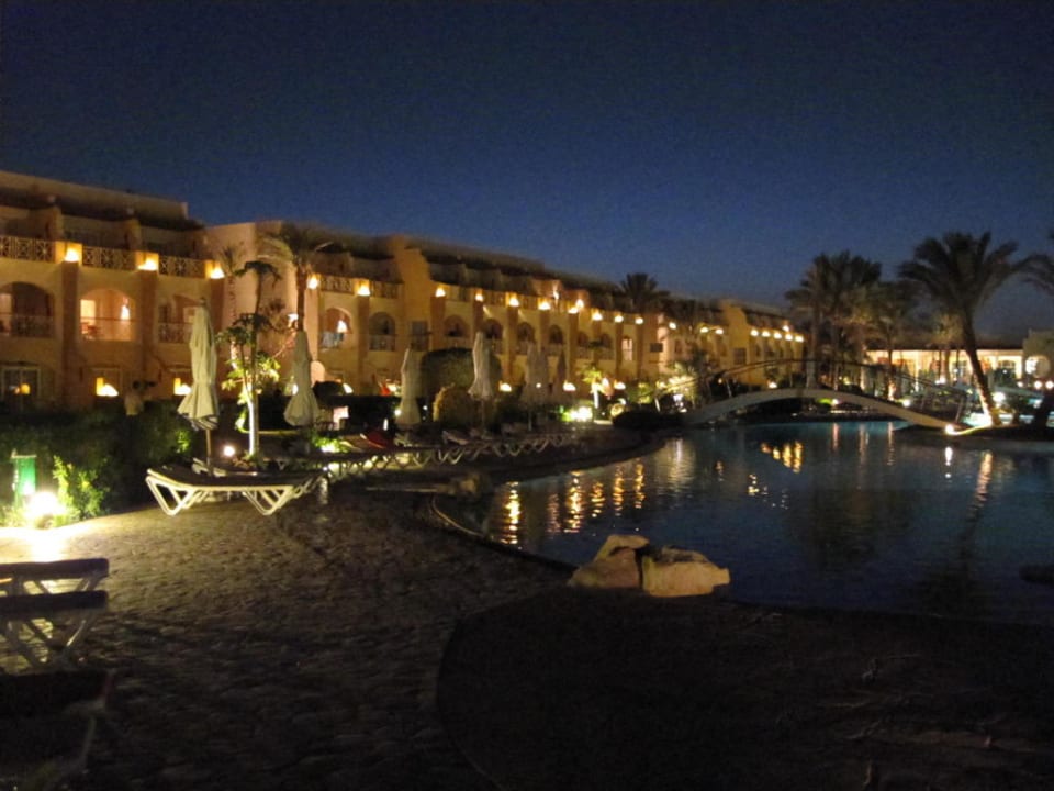 Hotel abends Prima Life Makadi Resort