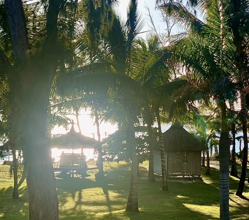 Ausblick Crystals Beach Resort Belle Mare, a member of Radisson Individuals