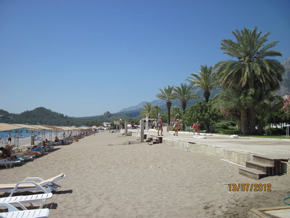 Strandpromenade Eldar Resort