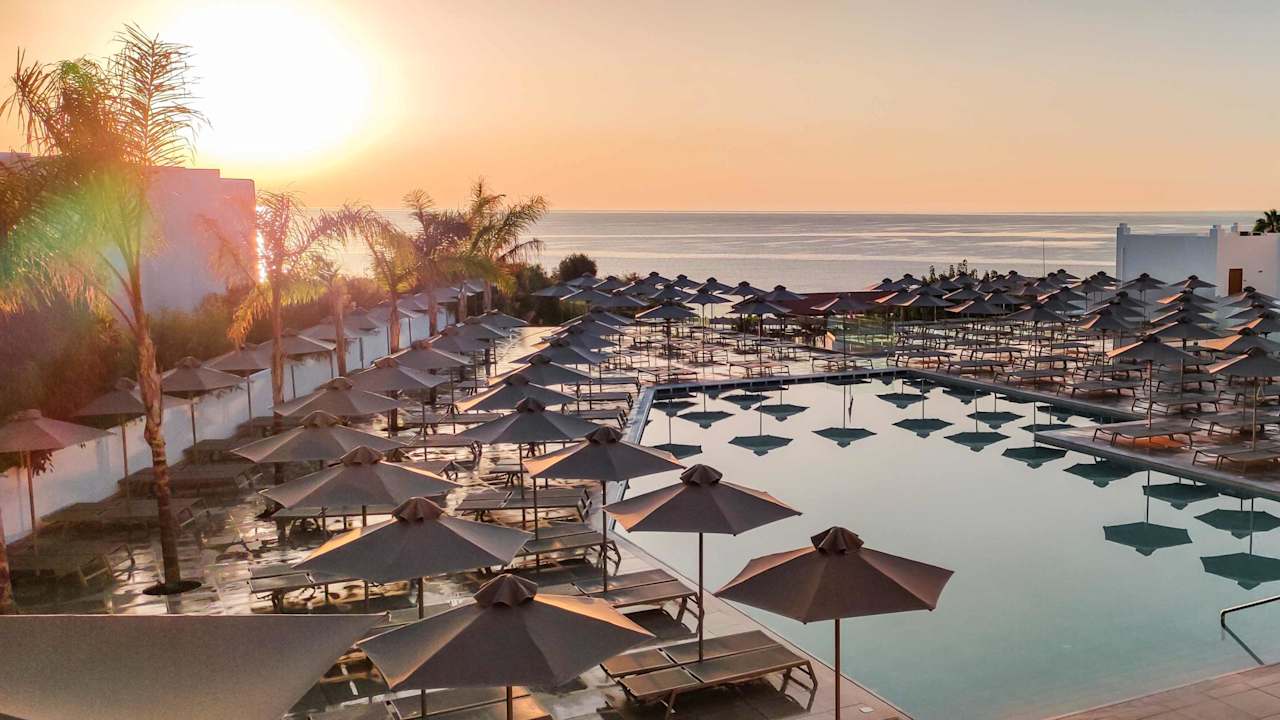 Zimmer Blue Sea Island