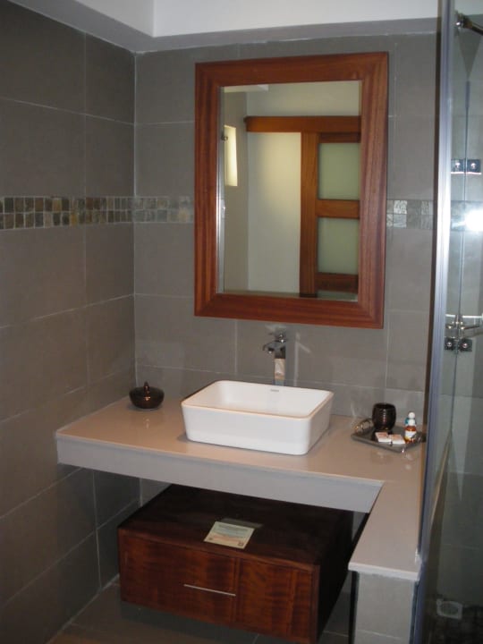 Bad mit sehr schöner Ausstattung Hotel Villas Caroline