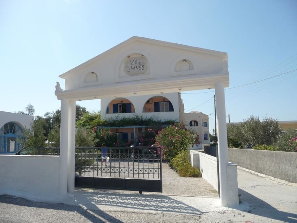 Hoteleingang Limnes Villas