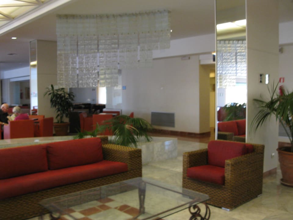 Die Hotellobby Alua Illa de Menorca