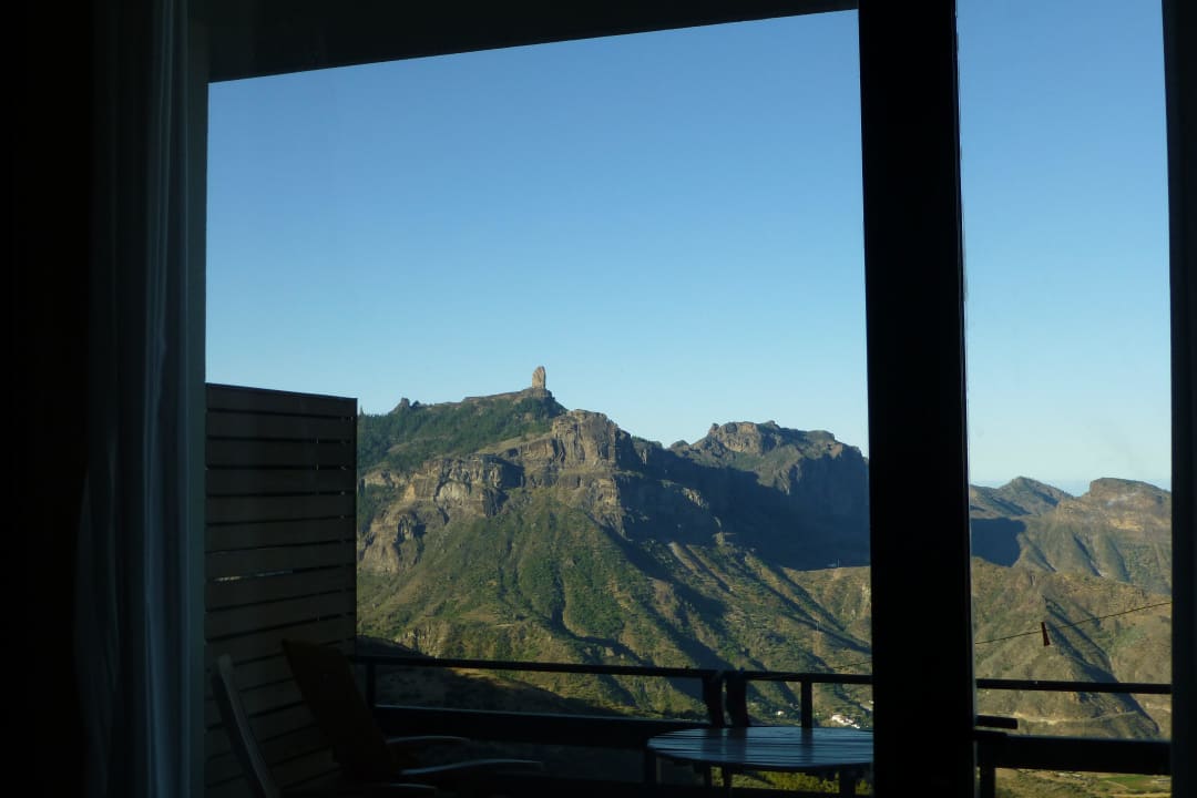 Blick zum Roque Nublo Hotel Parador de Cruz de Tejeda